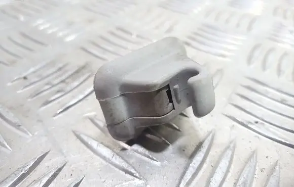 Sun visor clip/hook/bracket