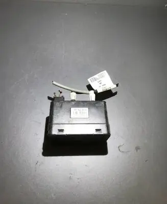 Mercedes-Benz S W221 Central locking vacuum pump 2218000248 A3510010010 1060740460