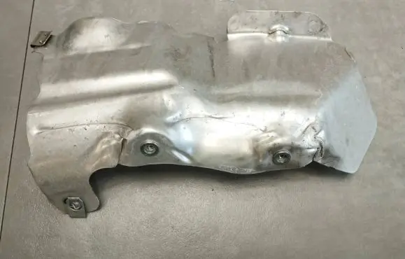 Opel Astra K Heat shield in engine bay 