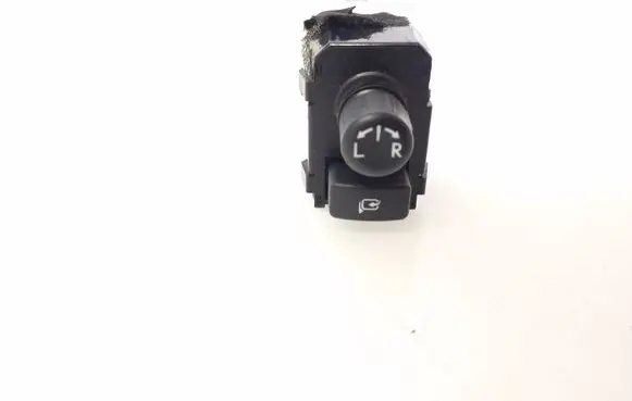 Subaru Outback (BS) Wing mirror switch 83061FJ000