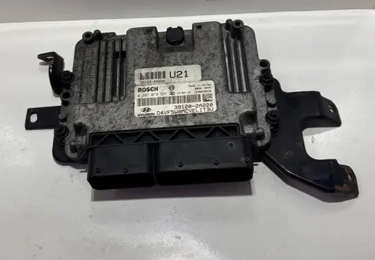 Hyundai i40 Engine control unit/module 391202A220 391252A220 0281019572