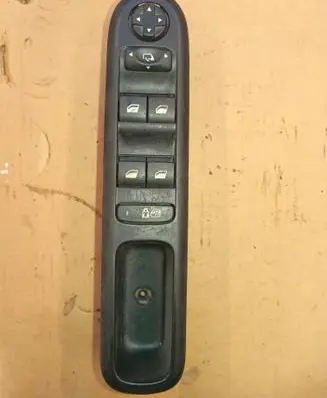 Peugeot 5008 Electric window control switch 96650621ZD