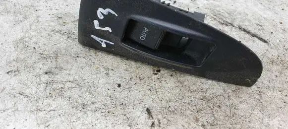 Toyota Avensis T250 Electric window control switch 7427105020