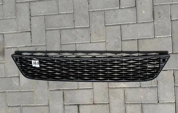 Seat Leon (5F) Front grill 5f0853667
