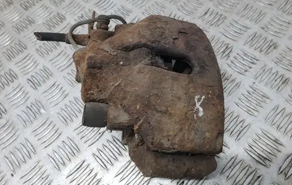 Volkswagen PASSAT B5 Front brake caliper