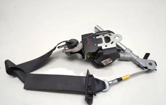 Nissan Leaf I (ZE0) Front seatbelt 624239401A 101c090 6035667