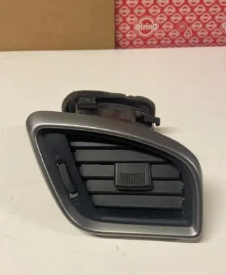 Nissan Murano Z52 Dashboard air vent grill cover trim 