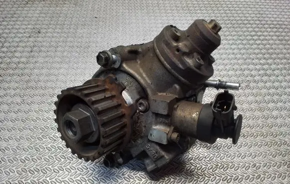 Peugeot Partner Fuel injection high pressure pump 9811347380