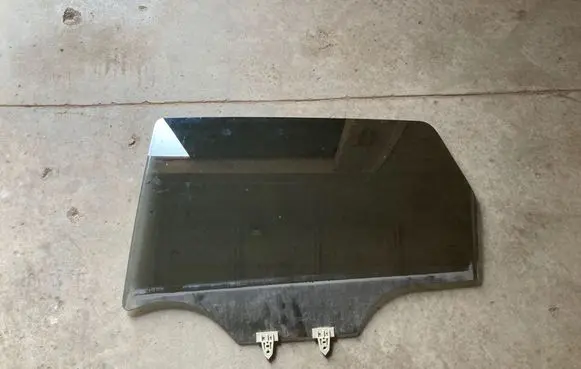 Nissan Qashqai+2 Rear door window glass 43R006723