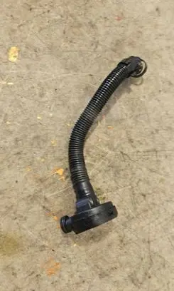 Volkswagen Polo V 6R Breather/breather pipe/hose 03E103201C