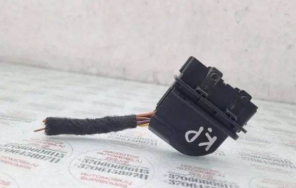 Audi A4 S4 B8 8K Front door wiring loom 8K0972701