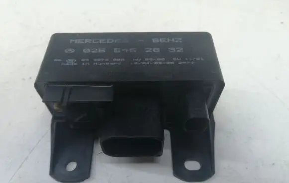 Mercedes-Benz Vaneo W414 Glow plug pre-heat relay 0255452832