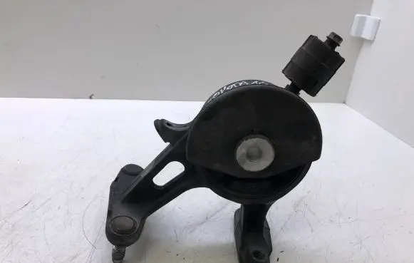 Toyota Avensis T270 Gearbox mount
