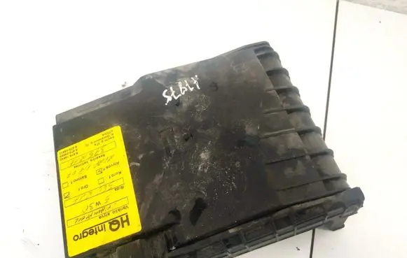 Volkswagen Touran I Battery box tray 1K0937132F 017180061