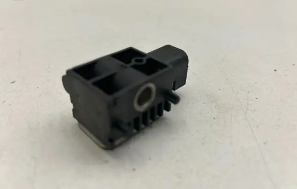 Mazda 3 I Airbag deployment crash/impact sensor 3M5T14B342AB 901074