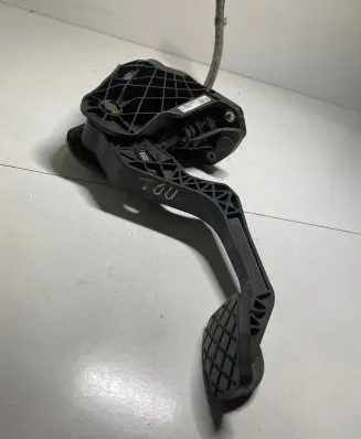 Volkswagen Touran I Clutch pedal 1T1721318C