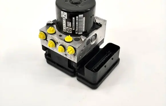 Skoda Octavia Mk2 (1Z) ABS Pump 10021206814 1K0907379BJ 1K0614517DE