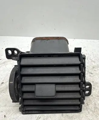 Toyota Auris 150 Dashboard side air vent grill/cover trim