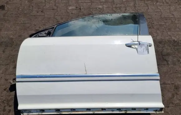 Volkswagen Phaeton Front door