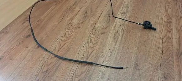 Engine bonnet/hood lock release cable
