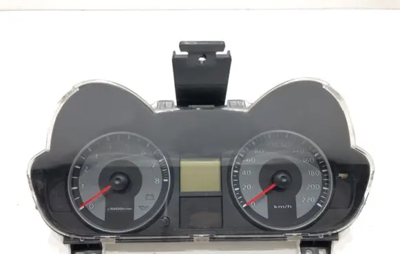 Mitsubishi Colt Speedometer (instrument cluster) 8100B081