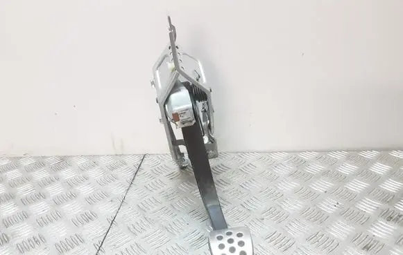 Clutch pedal