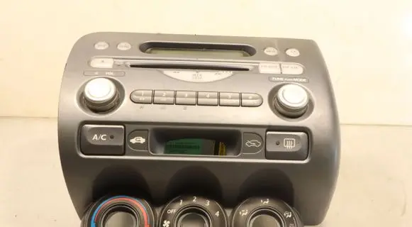 Radio/GPS head unit trim