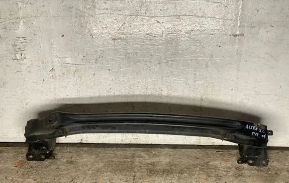 Seat Altea XL Front bumper cross member