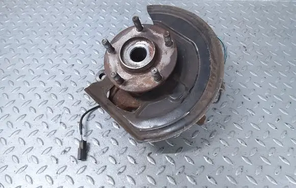 Nissan Pulsar Front wheel hub 400151KK0A 40015-1KK0A