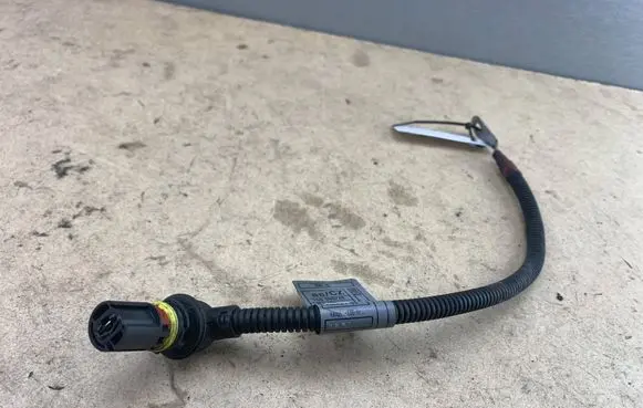 BMW 5 E60 E61 Glow plug wires 7789231 12427789231