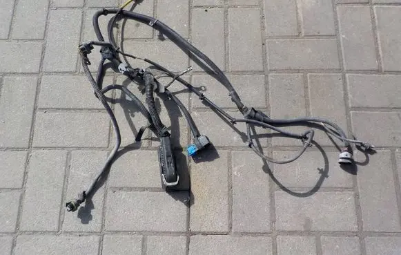 Fiat Grande Punto Headlight/headlamp wiring loom/harness 517750420