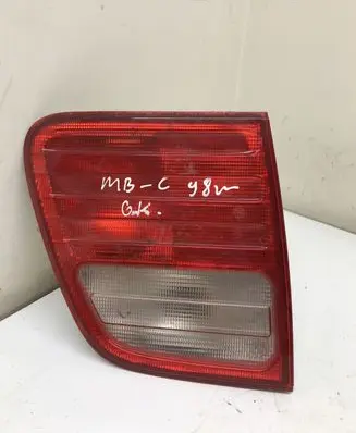 Mercedes-Benz C W202 Tailgate rear/tail lights