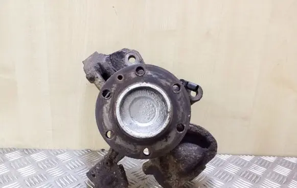 Volkswagen Crafter Front wheel hub A9065400317