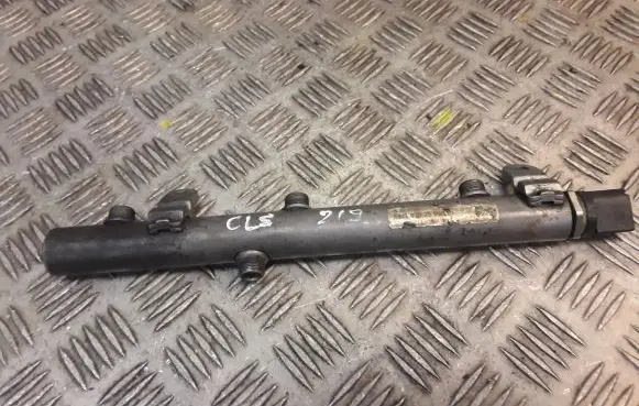 Mercedes-Benz CLS C219 Fuel main line pipe 0061536528 6420702595