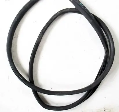 Skoda Fabia Mk2 (5J) Front door rubber seal
