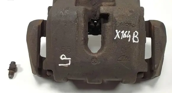 Mercedes-Benz GL X164 Front brake caliper