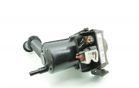 Citroen DS5 Power steering pump 9676772980