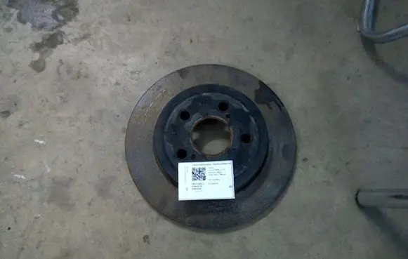 Toyota Prius (XW50) Rear brake disc TOYOTAOEMREARBRAKEROTOR4243112310