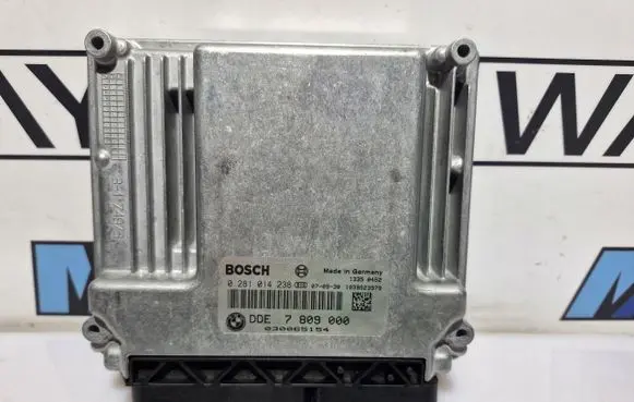 BMW 1 E81 E87 Engine control unit/module ECU