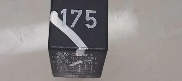 Volkswagen Sharan Other relay 3A0927181 175 61233005