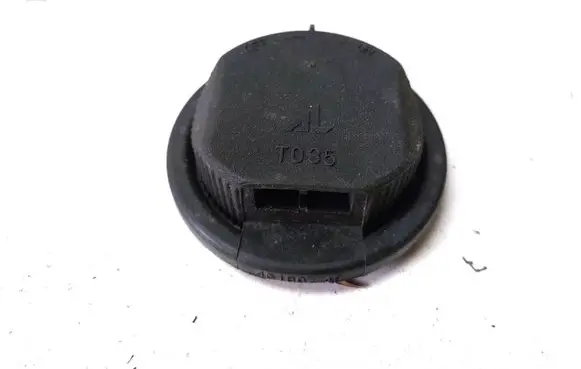 Ford B-MAX Headlight/headlamp dust cover 43180749