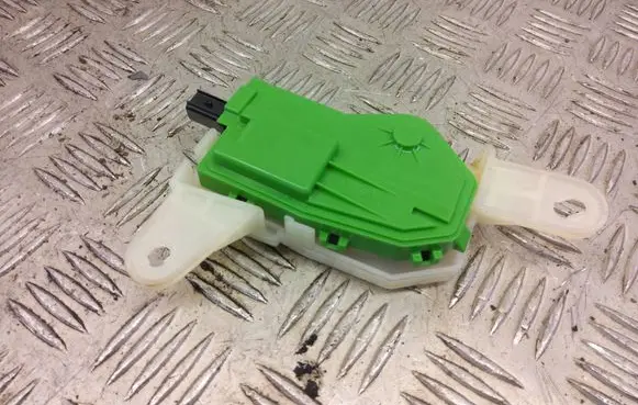 KIA Pro Cee'd III Fuel tank cap lock motor 