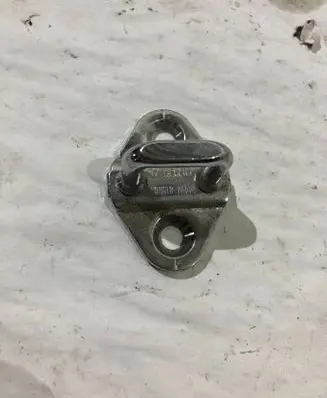 BMW 3 E46 Rear door lock loop/hook striker 8196035