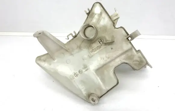 Toyota Auris E180 Windshield washer fluid reservoir/tank 8531002490 1020962