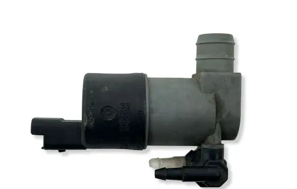 Nissan Qashqai+2 Windscreen/windshield washer pump 9641553880