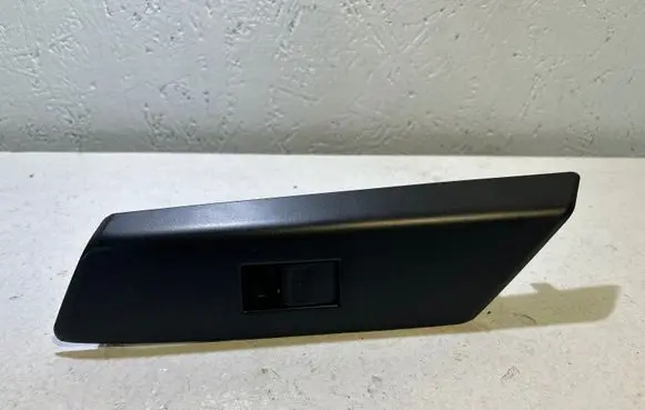 Toyota RAV 4 (XA40) Electric window control switch 7427242070