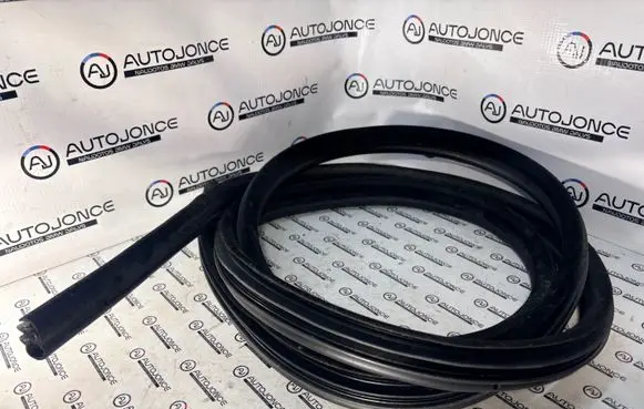BMW 3 E90 E91 Front door rubber seal 7060287