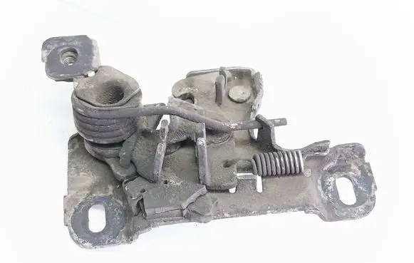 Audi A4 S4 B5 8D Engine bonnet/hood lock/catch 8D0823509J