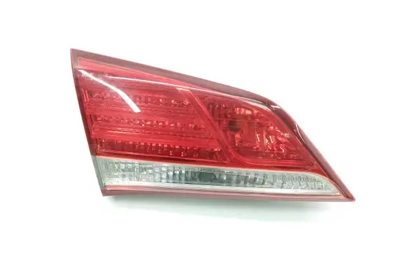 Hyundai i40 Tailgate rear/tail lights 924033Z300