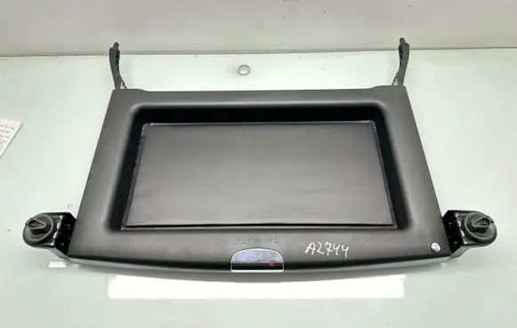 Mercedes-Benz CLS C218 X218 Glove box A2126800010 8918000088 W212Q04